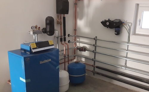 Sanierung Altbau Gas Brennwerttechnik