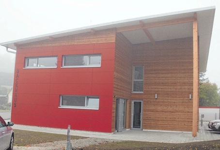 Neubau Feuerwehrgerätehaus und Backhaus Pflummern